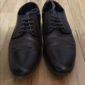 Dress shoes